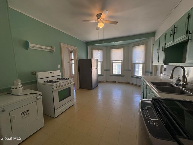 24 George Street, Cohoes, NY 12047