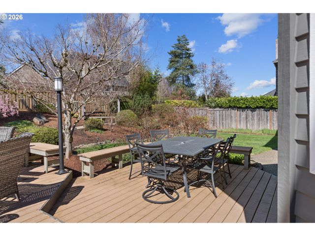 21473 ROSEPARK Ct, West Linn, OR 97068
