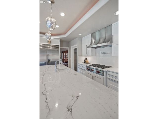 21473 ROSEPARK Ct, West Linn, OR 97068