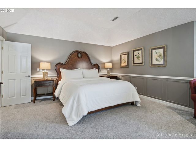 21473 ROSEPARK Ct, West Linn, OR 97068
