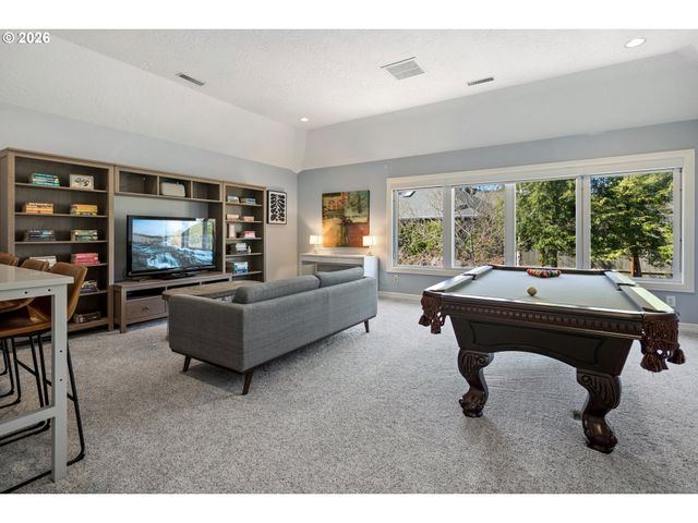 21473 ROSEPARK Ct, West Linn, OR 97068