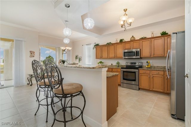 174 Shadroe Cove CIR 1002, Cape Coral, FL 33991