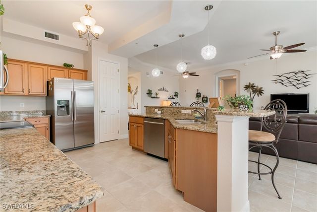 174 Shadroe Cove CIR 1002, Cape Coral, FL 33991