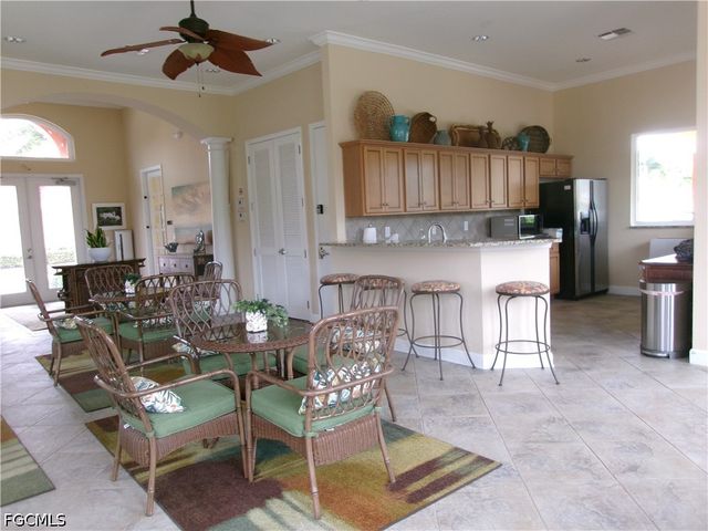 174 Shadroe Cove CIR 1002, Cape Coral, FL 33991