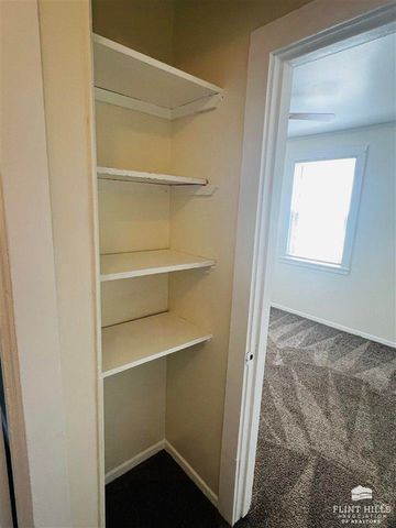 748 W 1st Street, Junction City, KS 66441