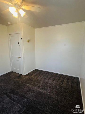 748 W 1st Street, Junction City, KS 66441