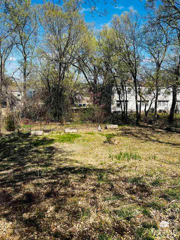 748 W 1st Street, Junction City, KS 66441