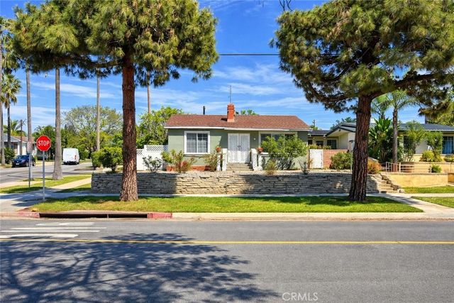 3602 3604 Pine, Long Beach, CA 90807
