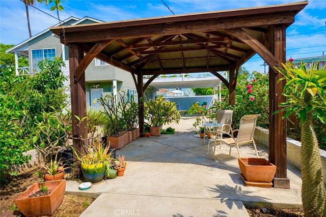 3602 3604 Pine, Long Beach, CA 90807