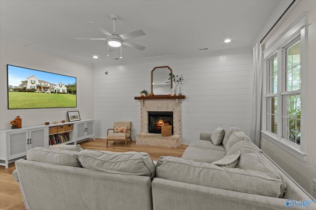 27 Kenthurst Lane, Gurley, AL 35748