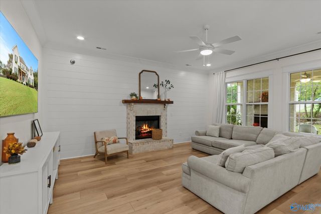 27 Kenthurst Lane, Gurley, AL 35748