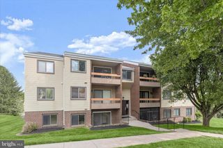 1001 SCARLET OAK CT #2B, Hampstead, MD 21074