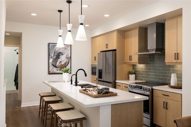 102 S Orchid, Compton, CA 90220