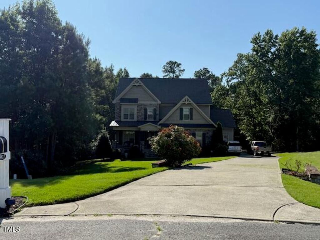 8817 Wormsloe Drive, Knightdale, NC 27545