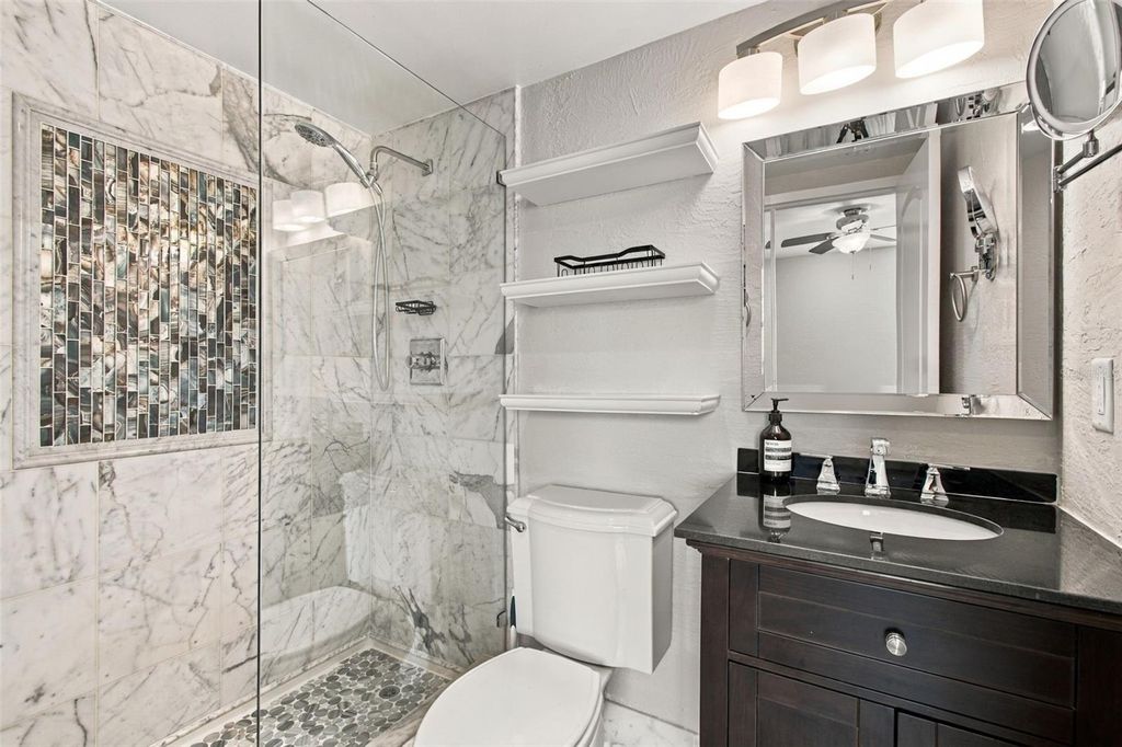 Image 17 of property listing at 4015 BAYSHORE BOULEVARD 15F, Tampa, FL 33611
