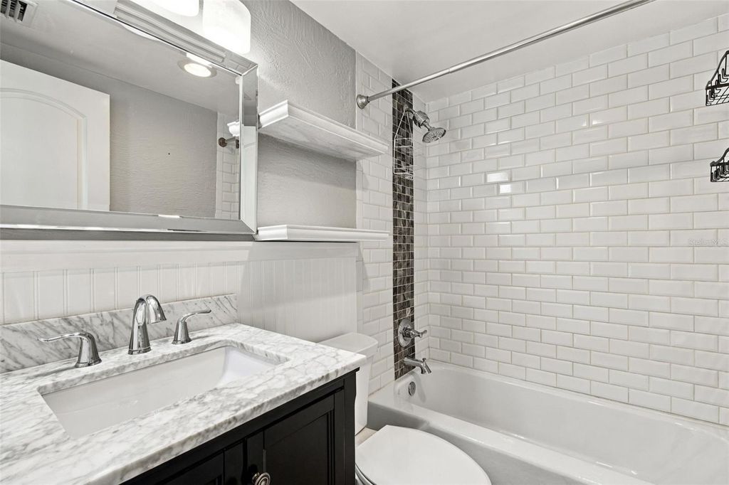Image 20 of property listing at 4015 BAYSHORE BOULEVARD 15F, Tampa, FL 33611