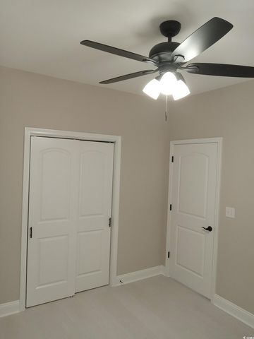 525 Vineland Dr, Whiteville, NC 28472