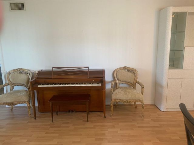 10623 W Clairmont Cir 101, Tamarac, FL 33321