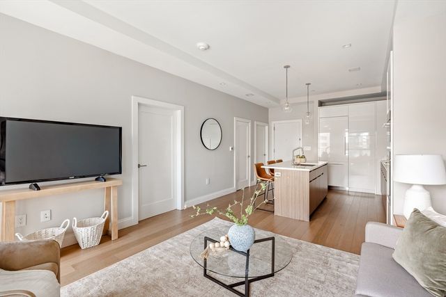 100 Shawmut Ave 912, Boston, MA 02118