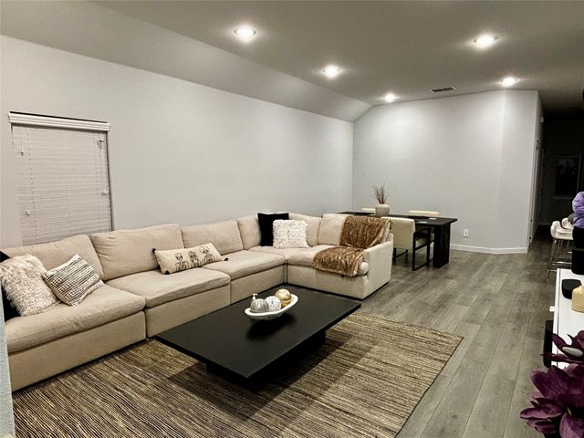 2060 Buffalo Hill Drive, Mesquite, TX 75149