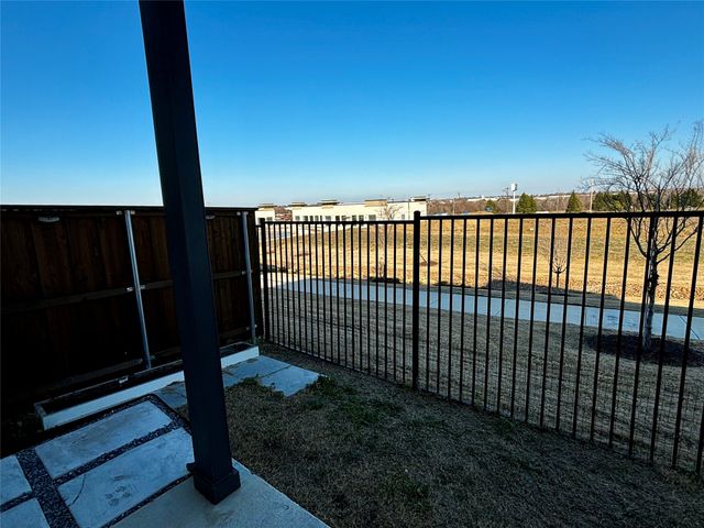 2060 Buffalo Hill Drive, Mesquite, TX 75149