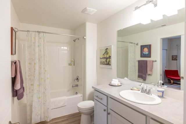 9407 N Linden Ln, Spokane, WA 99208