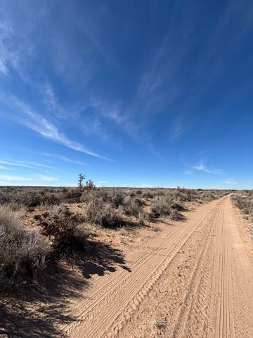 105 HONDO Road NW, Rio Rancho, NM 87124