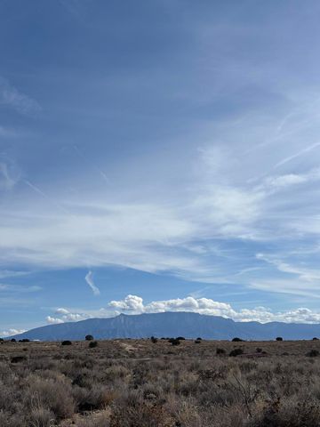 105 HONDO Road NW, Rio Rancho, NM 87124