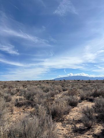 105 HONDO Road NW, Rio Rancho, NM 87124