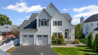 5802 Lakeshore Road, Fort Gratiot, MI 48059