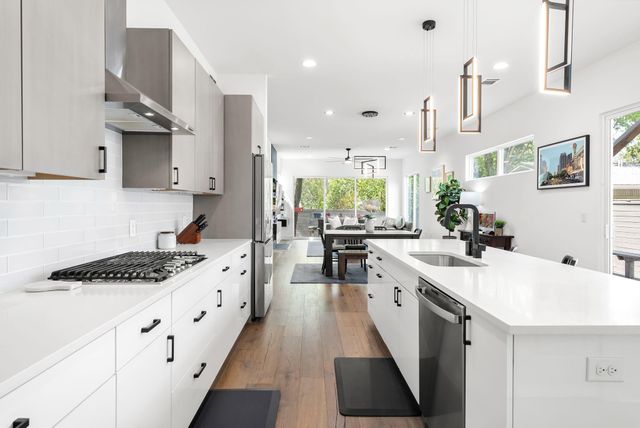 2706 Wilson ST B, Austin, TX 78704
