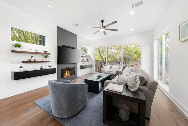 2706 Wilson ST B, Austin, TX 78704