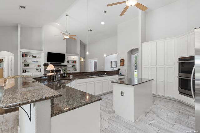 1976 River Way, Spring Branch, TX 78070