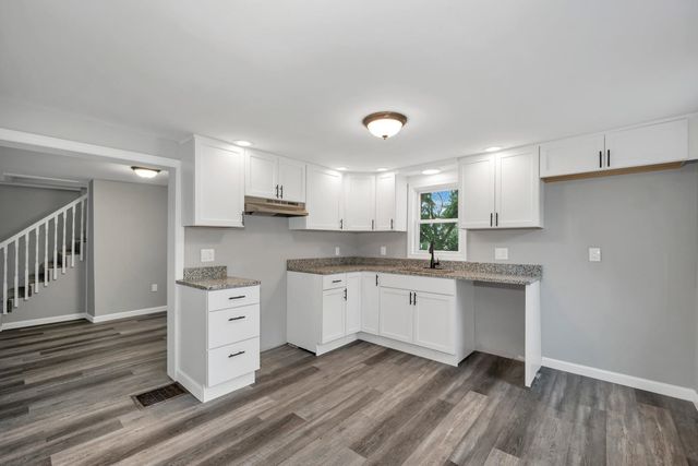 31 Jackson Street, Rochester, NH 03867