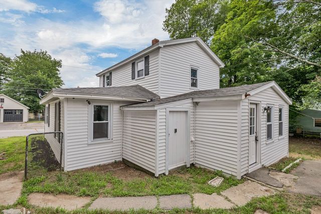 31 Jackson Street, Rochester, NH 03867
