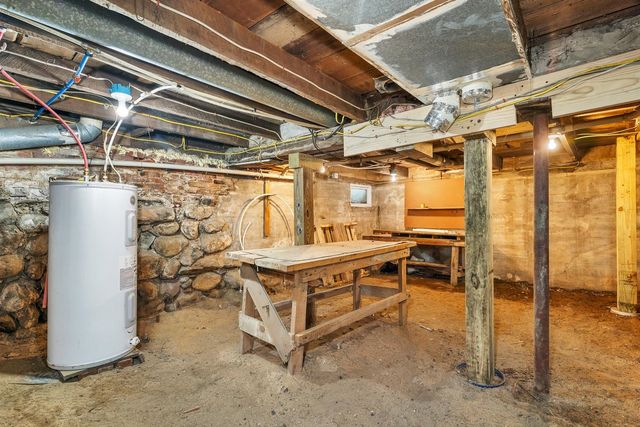 31 Jackson Street, Rochester, NH 03867
