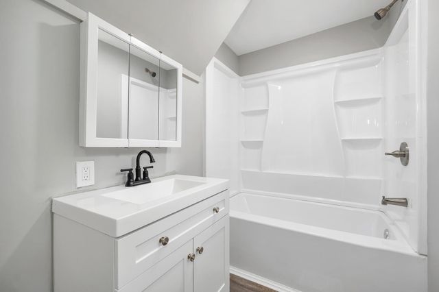 31 Jackson Street, Rochester, NH 03867