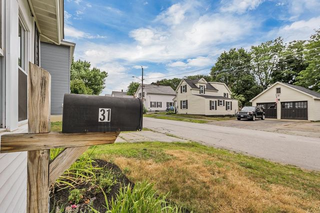31 Jackson Street, Rochester, NH 03867