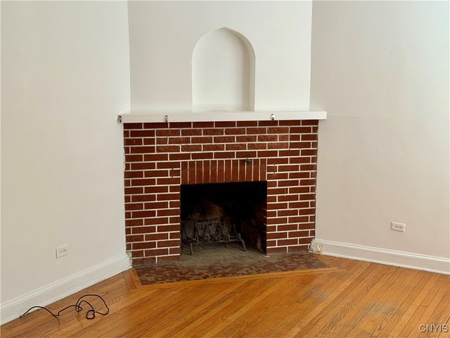 1128 Westcott Street, Syracuse, NY 13210