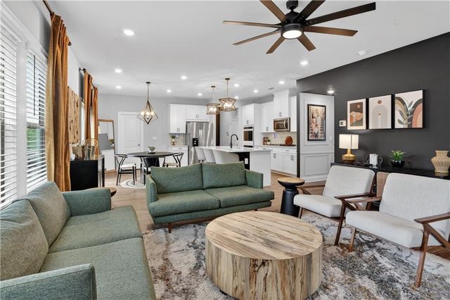 4307 Bethany Manor Drive, Snellville, GA 30039
