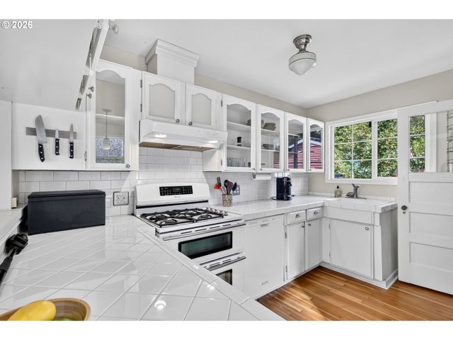 6514 Se 46TH Ave, Portland, OR 97206