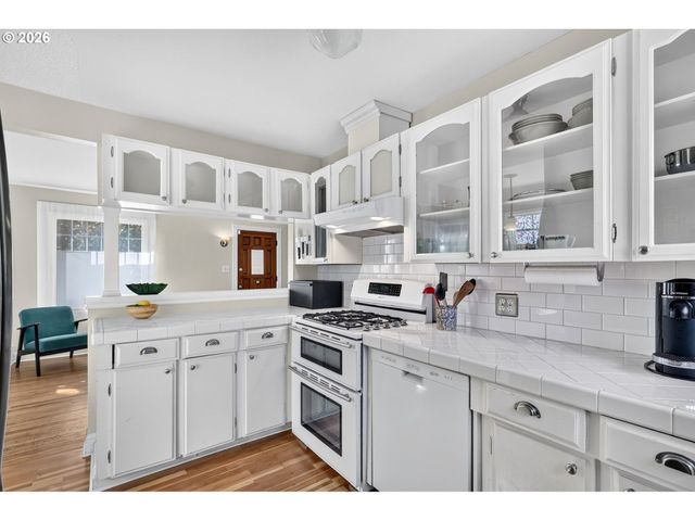 6514 Se 46TH Ave, Portland, OR 97206