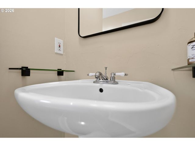 6514 Se 46TH Ave, Portland, OR 97206
