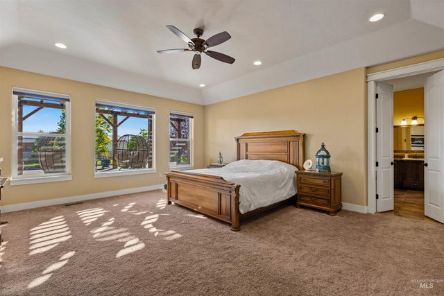 3742 S Stockenham Ave, Meridian, ID 83642