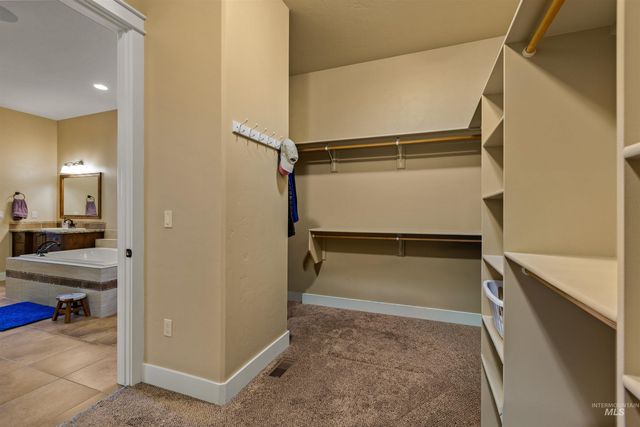 3742 S Stockenham Ave, Meridian, ID 83642