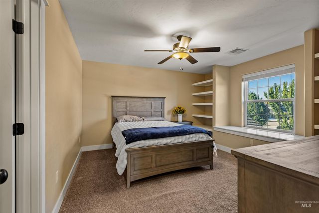 3742 S Stockenham Ave, Meridian, ID 83642