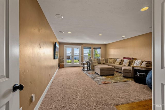 3742 S Stockenham Ave, Meridian, ID 83642