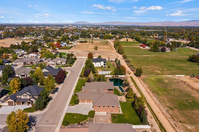 3742 S Stockenham Ave, Meridian, ID 83642