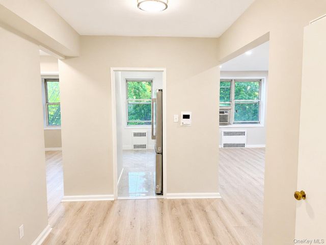 28-02 Parsons Blvd 1E, Flushing, NY 11354