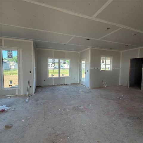 2334 Foxtail Drive, Kearney, MO 64060